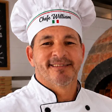 Retrato do Chefe William com o chapéu de pizzaiolo